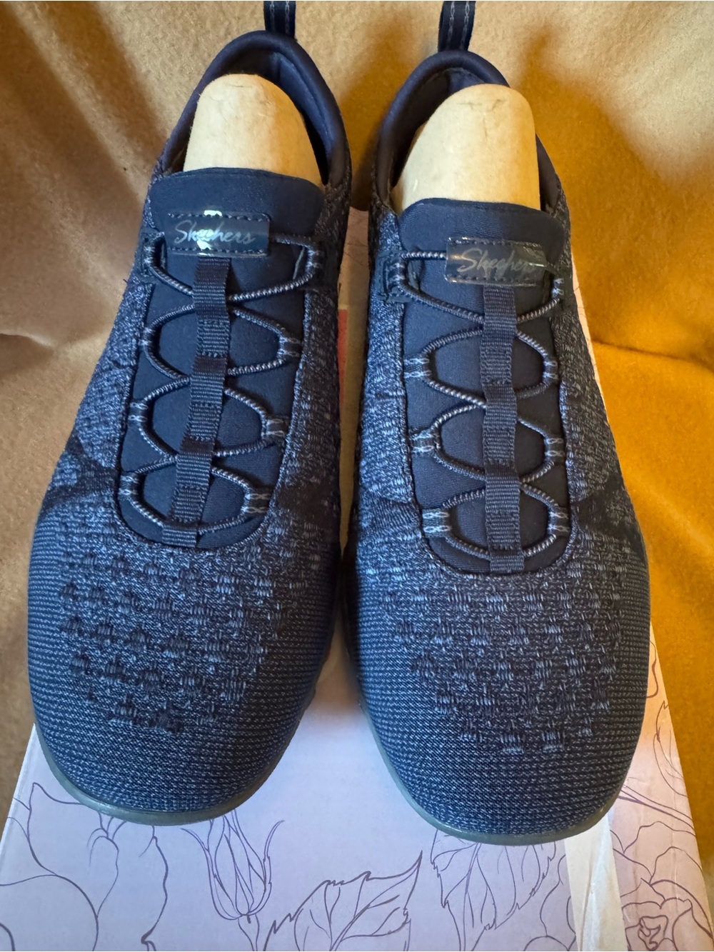 SKECHERS Relaxed Fit Women’s Slip-On Memory Foam Low Top Sneakers Blue